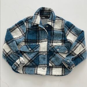 Zara fuzzy plaid oversized button up jacket. Size XS